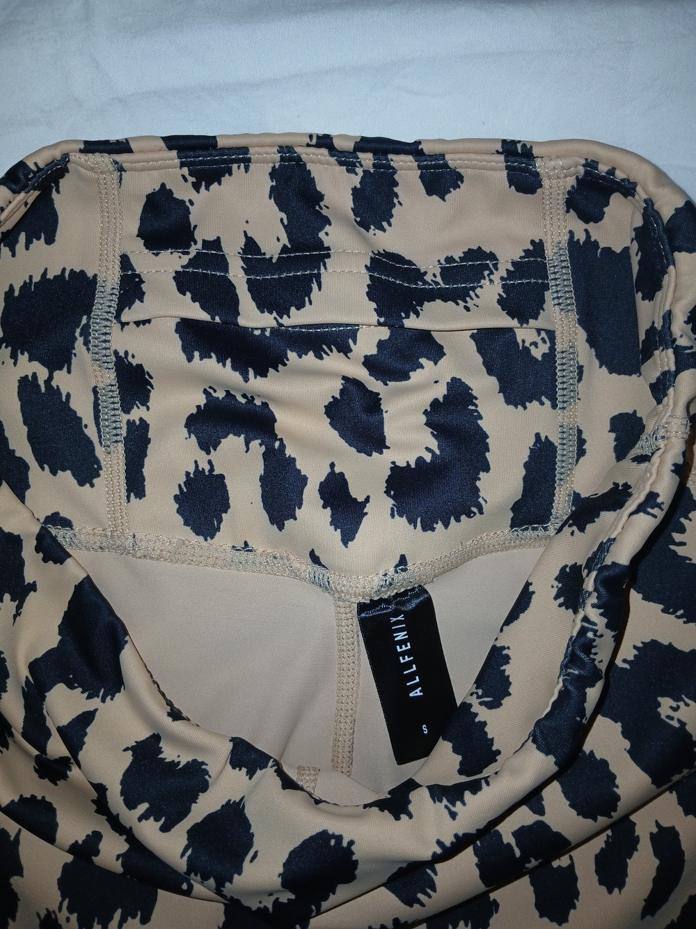 Allfenix Leopard Print Leggings - Tan & Black - Picture 4 of 8